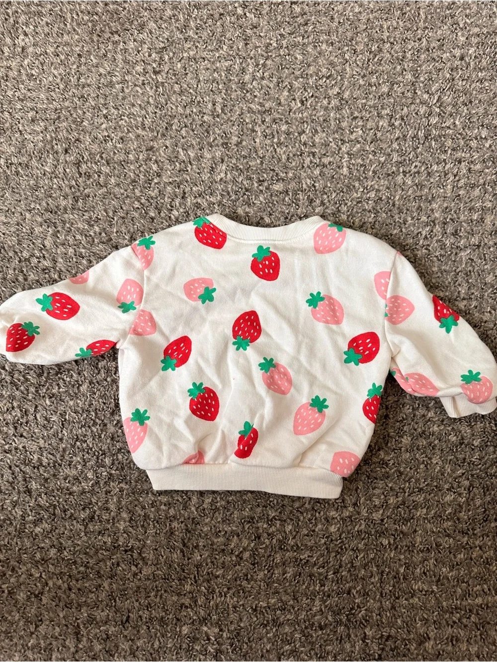 Old Navy Cream Kids Sweatshirt & Pants Set with Red and Pink Strawberry Print